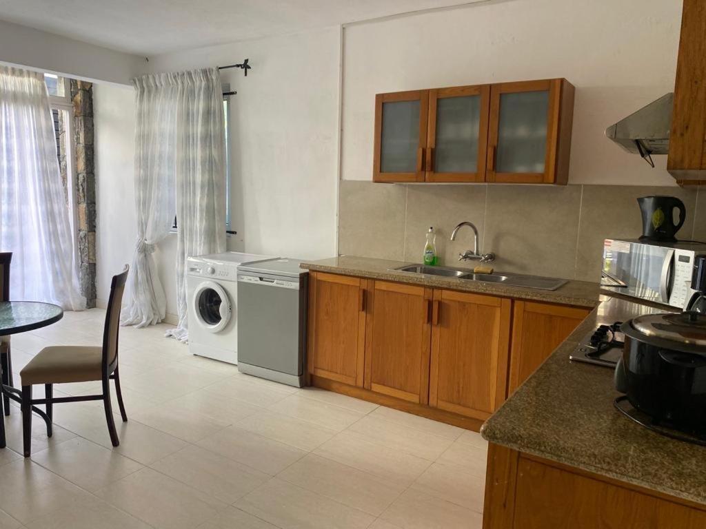 Oceanpride Complex Apartment Flic-en-Flacq Екстериор снимка